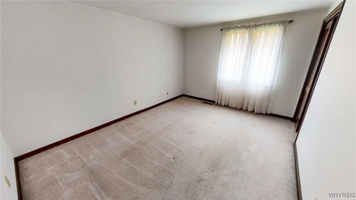 6222 Newton Road, Orchard Park, New York 14127, Orchard Park, New York 14127, 4 Bedrooms Bedrooms, 13 Rooms Rooms,2 BathroomsBathrooms,Residential,Closed,6222 Newton Road, Orchard Park, New York 14127,0,B1574496