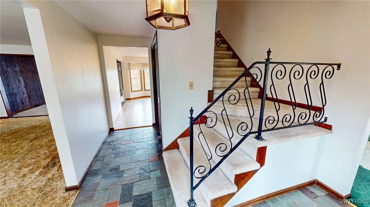 6222 Newton Road, Orchard Park, New York 14127, Orchard Park, New York 14127, 4 Bedrooms Bedrooms, 13 Rooms Rooms,2 BathroomsBathrooms,Residential,Closed,6222 Newton Road, Orchard Park, New York 14127,0,B1574496