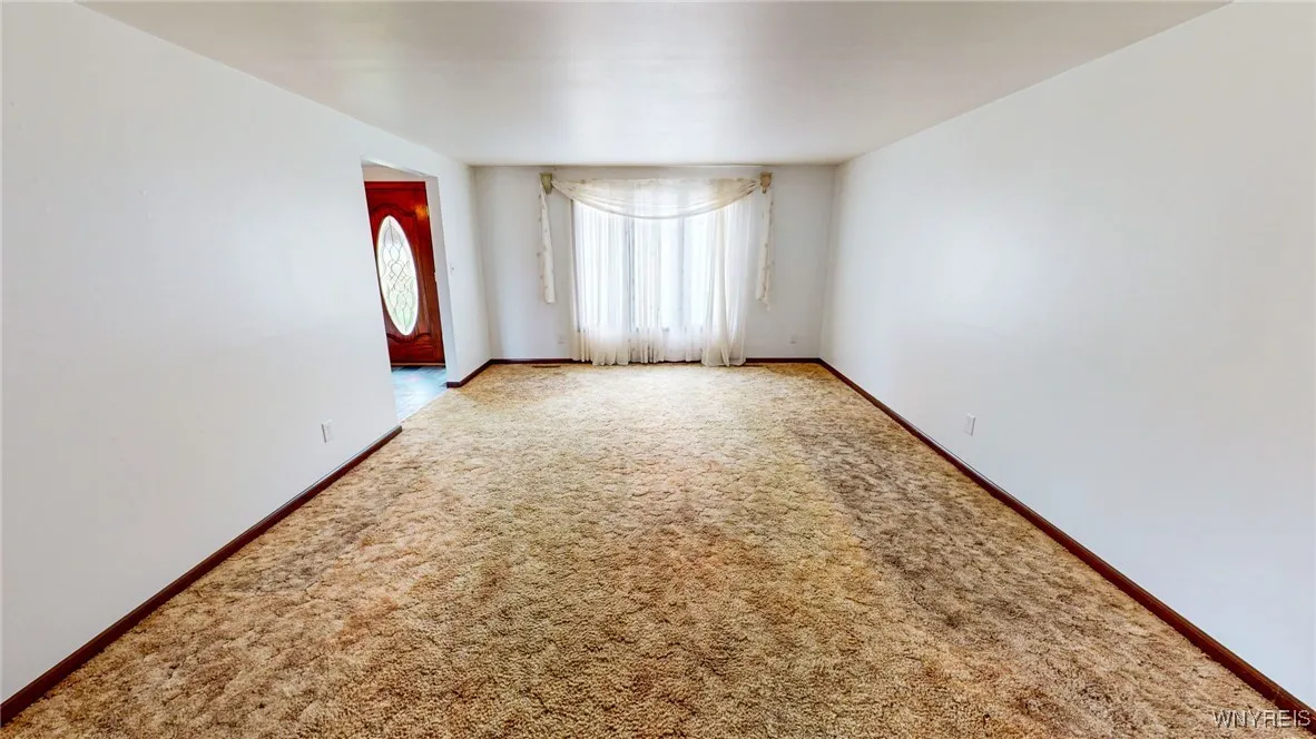 6222 Newton Road, Orchard Park, New York 14127, Orchard Park, New York 14127, 4 Bedrooms Bedrooms, 13 Rooms Rooms,2 BathroomsBathrooms,Residential,Closed,6222 Newton Road, Orchard Park, New York 14127,0,B1574496