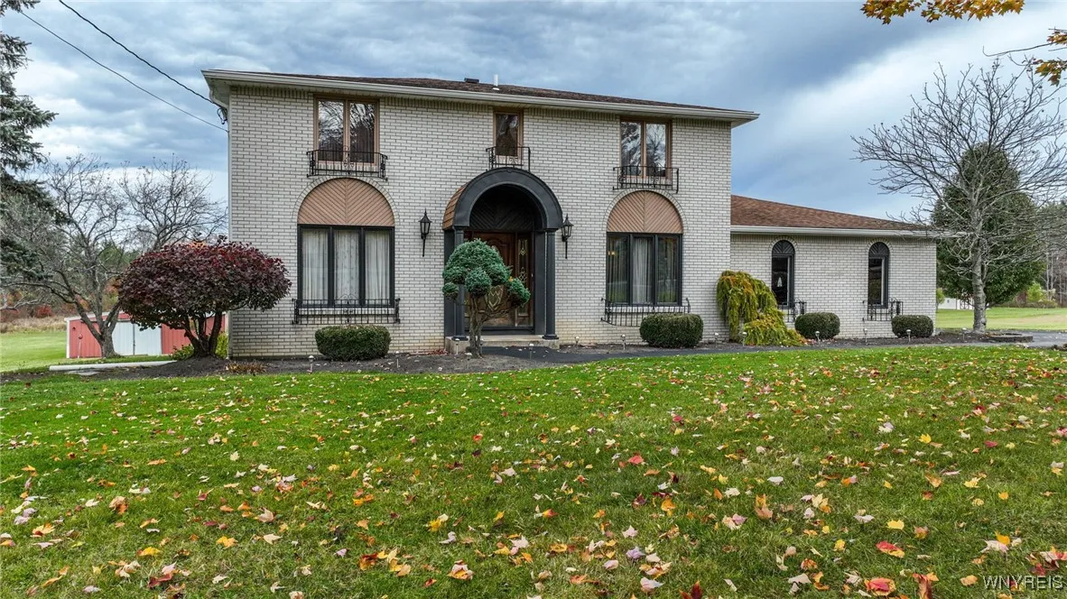 6222 Newton Road, Orchard Park, New York 14127, Orchard Park, New York 14127, 4 Bedrooms Bedrooms, 13 Rooms Rooms,2 BathroomsBathrooms,Residential,Closed,6222 Newton Road, Orchard Park, New York 14127,0,B1574496