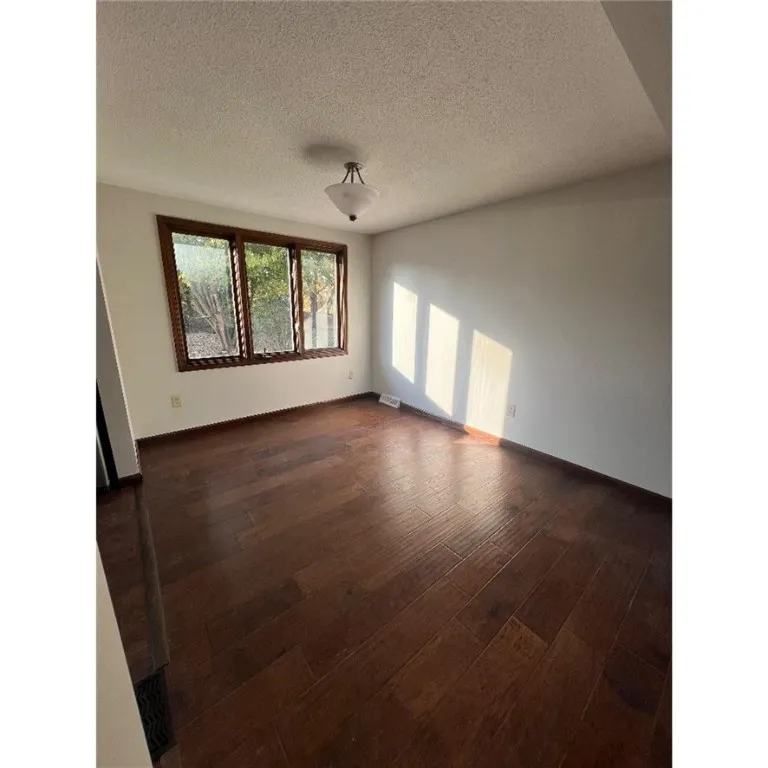 3947 Autumnway Lane, Hamburg, New York 14075, Hamburg, New York 14075, 4 Bedrooms Bedrooms, 12 Rooms Rooms,1 BathroomBathrooms,Residential,Closed,3947 Autumnway Lane, Hamburg, New York 14075,0,R1574822