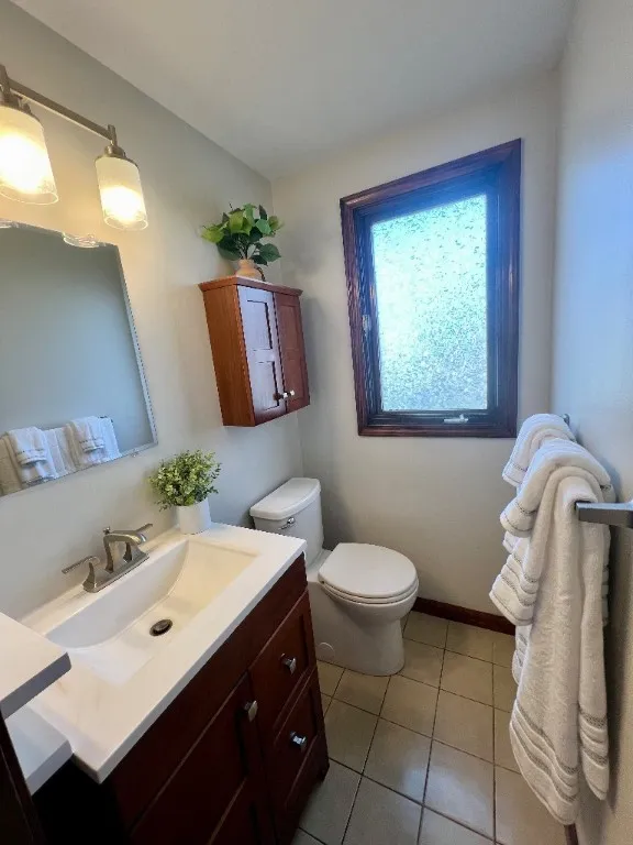 3947 Autumnway Lane, Hamburg, New York 14075, Hamburg, New York 14075, 4 Bedrooms Bedrooms, 12 Rooms Rooms,1 BathroomBathrooms,Residential,Closed,3947 Autumnway Lane, Hamburg, New York 14075,0,R1574822