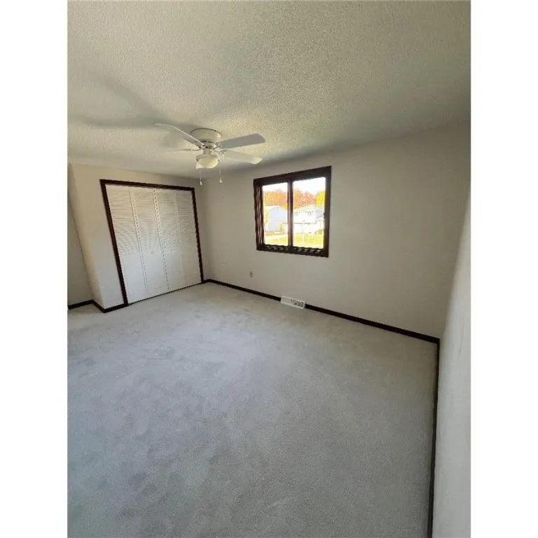 3947 Autumnway Lane, Hamburg, New York 14075, Hamburg, New York 14075, 4 Bedrooms Bedrooms, 12 Rooms Rooms,1 BathroomBathrooms,Residential,Closed,3947 Autumnway Lane, Hamburg, New York 14075,0,R1574822