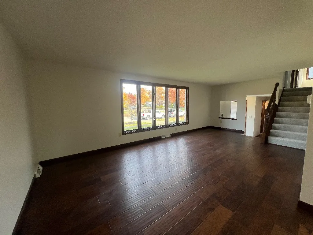 3947 Autumnway Lane, Hamburg, New York 14075, Hamburg, New York 14075, 4 Bedrooms Bedrooms, 12 Rooms Rooms,1 BathroomBathrooms,Residential,Closed,3947 Autumnway Lane, Hamburg, New York 14075,0,R1574822