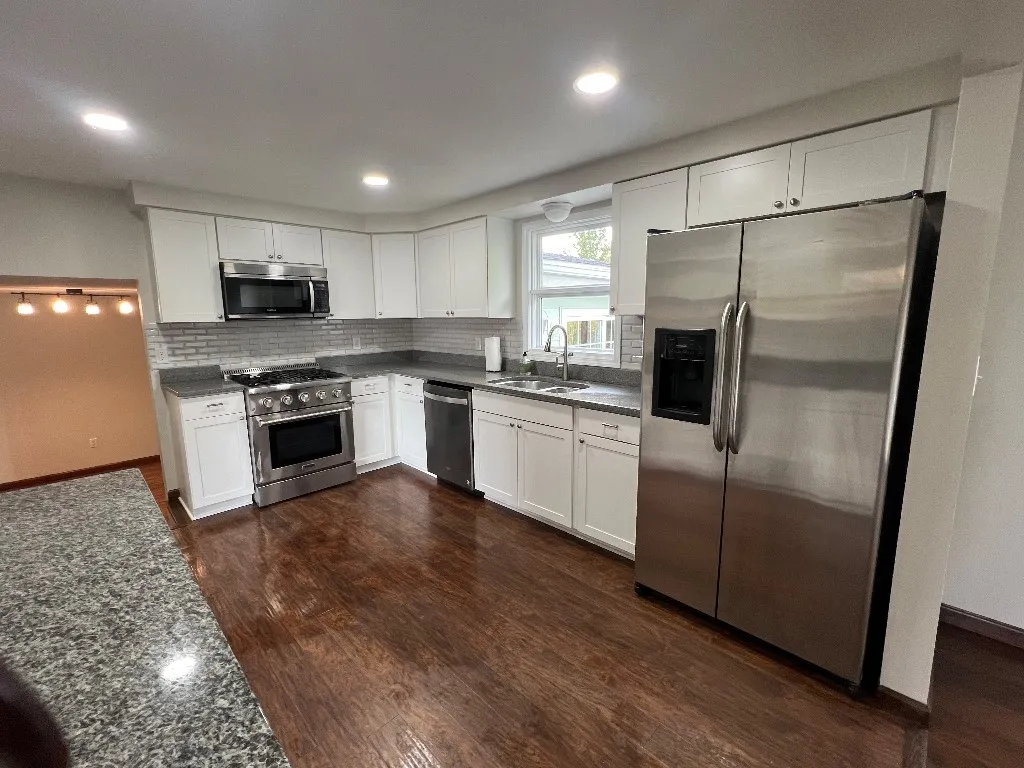 3947 Autumnway Lane, Hamburg, New York 14075, Hamburg, New York 14075, 4 Bedrooms Bedrooms, 12 Rooms Rooms,1 BathroomBathrooms,Residential,Closed,3947 Autumnway Lane, Hamburg, New York 14075,0,R1574822