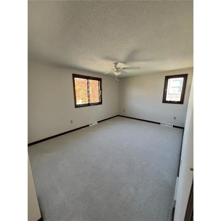 3947 Autumnway Lane, Hamburg, New York 14075, Hamburg, New York 14075, 4 Bedrooms Bedrooms, 12 Rooms Rooms,1 BathroomBathrooms,Residential,Closed,3947 Autumnway Lane, Hamburg, New York 14075,0,R1574822