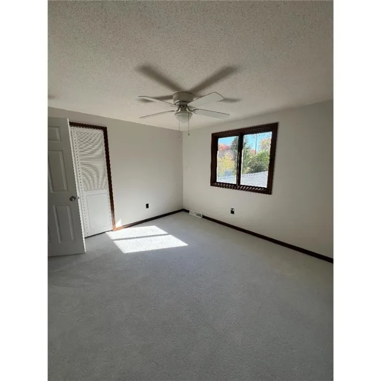 3947 Autumnway Lane, Hamburg, New York 14075, Hamburg, New York 14075, 4 Bedrooms Bedrooms, 12 Rooms Rooms,1 BathroomBathrooms,Residential,Closed,3947 Autumnway Lane, Hamburg, New York 14075,0,R1574822