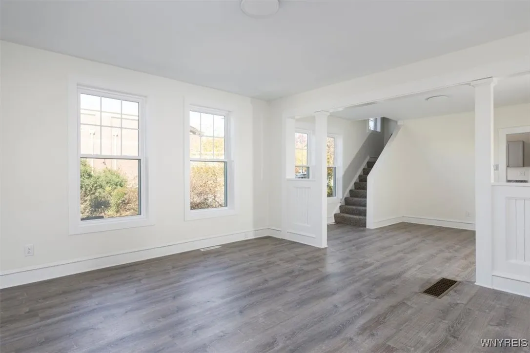 28l Olean Street, Aurora, New York 14052, Aurora, New York 14052, 2 Bedrooms Bedrooms, 6 Rooms Rooms,1 BathroomBathrooms,Residential Lease,Closed,28l Olean Street, Aurora, New York 14052,0,B1574907