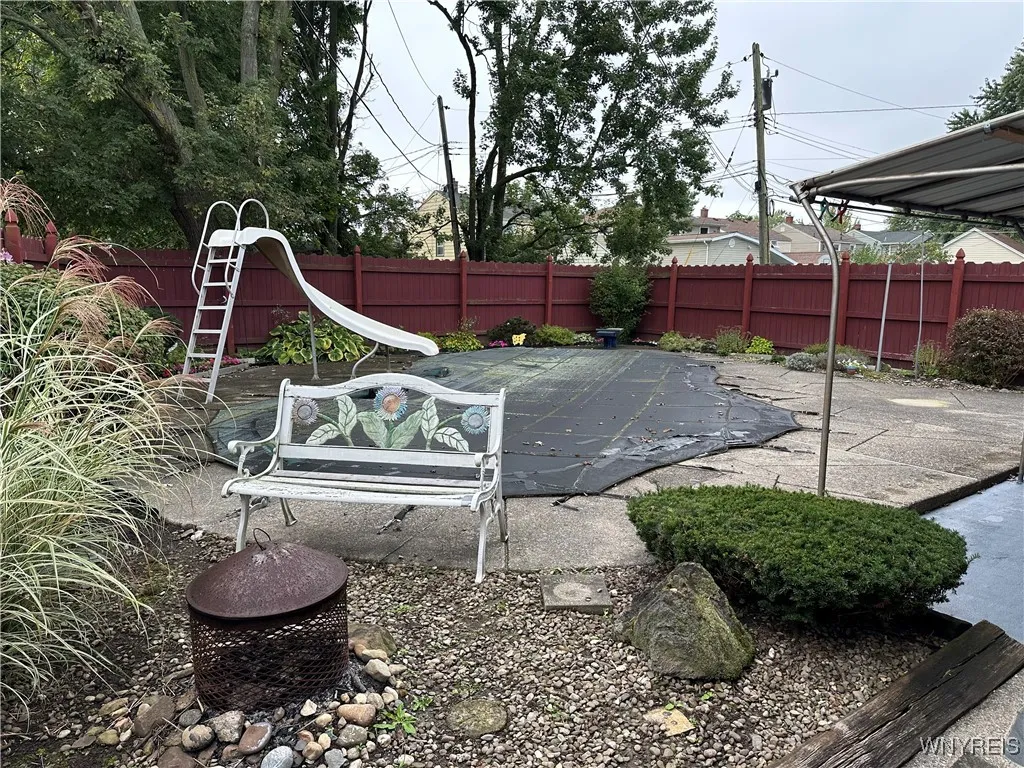 71 Curtis Parkway, Tonawanda-town, New York 14223, Tonawanda, New York 14223, 4 Bedrooms Bedrooms, 10 Rooms Rooms,2 BathroomsBathrooms,Residential,Closed,71 Curtis Parkway, Tonawanda-town, New York 14223,0,B1574793