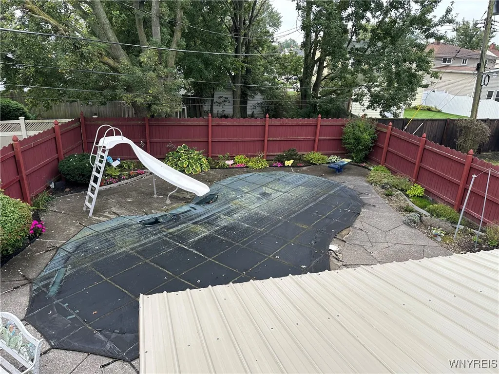 71 Curtis Parkway, Tonawanda-town, New York 14223, Tonawanda, New York 14223, 4 Bedrooms Bedrooms, 10 Rooms Rooms,2 BathroomsBathrooms,Residential,Closed,71 Curtis Parkway, Tonawanda-town, New York 14223,0,B1574793