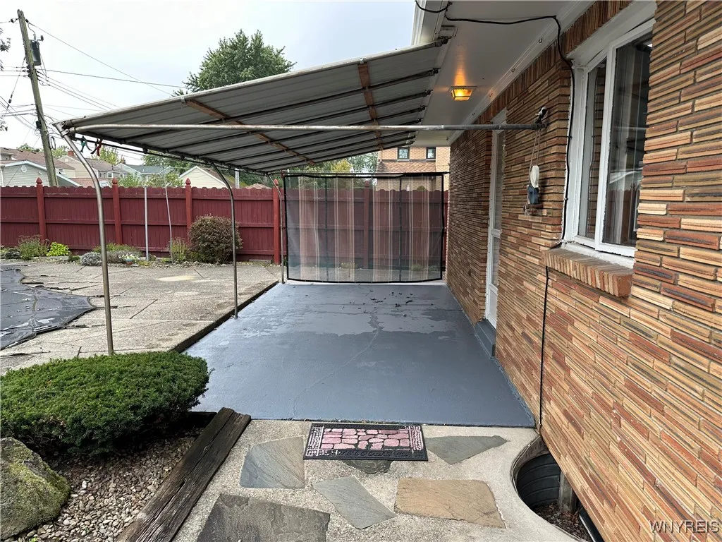 71 Curtis Parkway, Tonawanda-town, New York 14223, Tonawanda, New York 14223, 4 Bedrooms Bedrooms, 10 Rooms Rooms,2 BathroomsBathrooms,Residential,Closed,71 Curtis Parkway, Tonawanda-town, New York 14223,0,B1574793