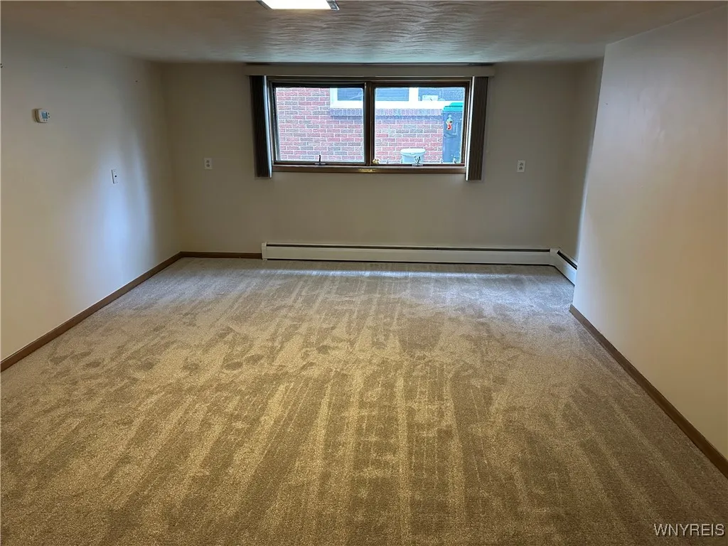 71 Curtis Parkway, Tonawanda-town, New York 14223, Tonawanda, New York 14223, 4 Bedrooms Bedrooms, 10 Rooms Rooms,2 BathroomsBathrooms,Residential,Closed,71 Curtis Parkway, Tonawanda-town, New York 14223,0,B1574793