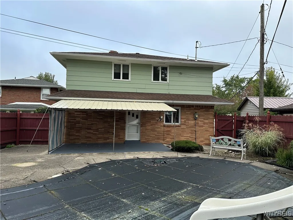 71 Curtis Parkway, Tonawanda-town, New York 14223, Tonawanda, New York 14223, 4 Bedrooms Bedrooms, 10 Rooms Rooms,2 BathroomsBathrooms,Residential,Closed,71 Curtis Parkway, Tonawanda-town, New York 14223,0,B1574793