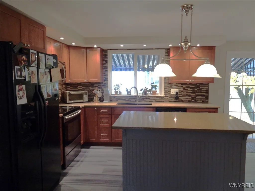 8 White Cedar Drive, Amherst, New York 14051, Amherst, New York 14051, 4 Bedrooms Bedrooms, 9 Rooms Rooms,2 BathroomsBathrooms,Residential,Closed,8 White Cedar Drive, Amherst, New York 14051,0,B1575055