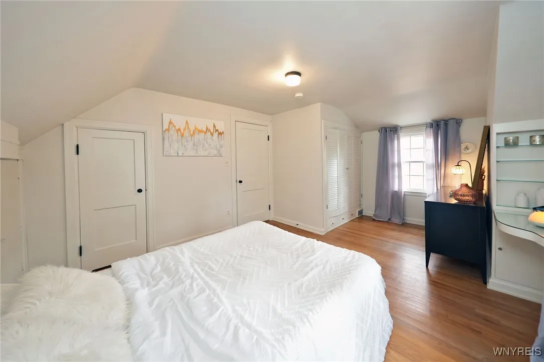 16 Harwood Drive, Amherst, New York 14226, Amherst, New York 14226, 3 Bedrooms Bedrooms, 7 Rooms Rooms,1 BathroomBathrooms,Residential,Closed,16 Harwood Drive, Amherst, New York 14226,0,B1574835