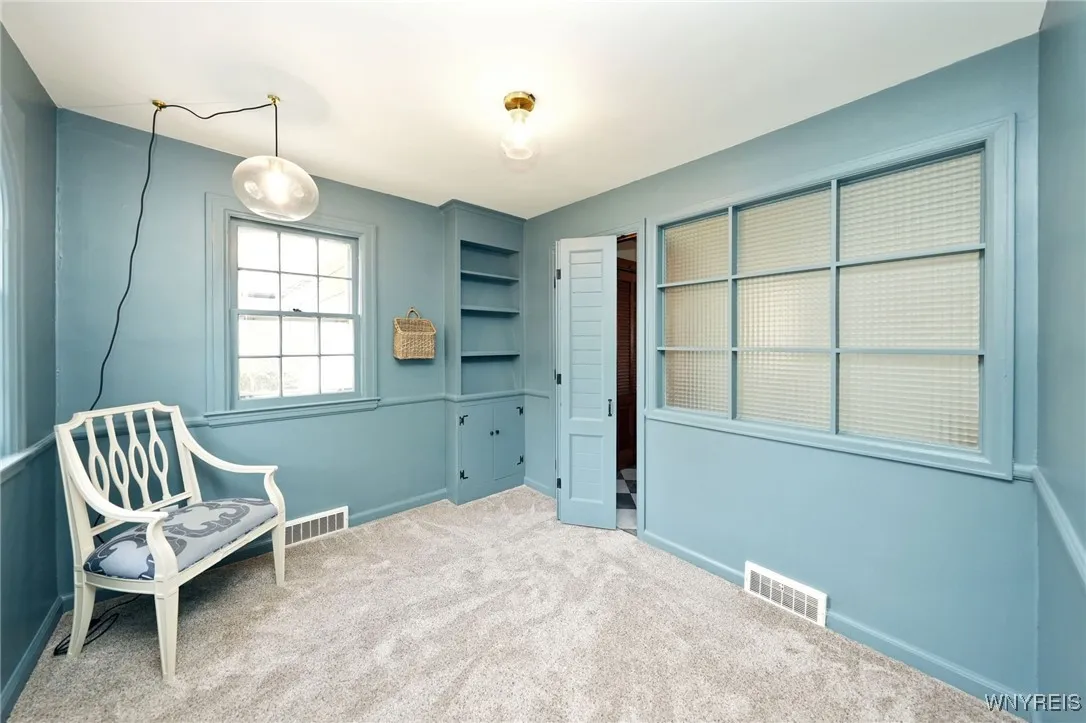 16 Harwood Drive, Amherst, New York 14226, Amherst, New York 14226, 3 Bedrooms Bedrooms, 7 Rooms Rooms,1 BathroomBathrooms,Residential,Closed,16 Harwood Drive, Amherst, New York 14226,0,B1574835