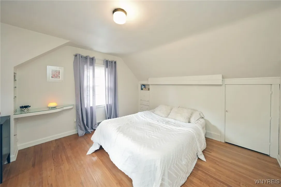 16 Harwood Drive, Amherst, New York 14226, Amherst, New York 14226, 3 Bedrooms Bedrooms, 7 Rooms Rooms,1 BathroomBathrooms,Residential,Closed,16 Harwood Drive, Amherst, New York 14226,0,B1574835