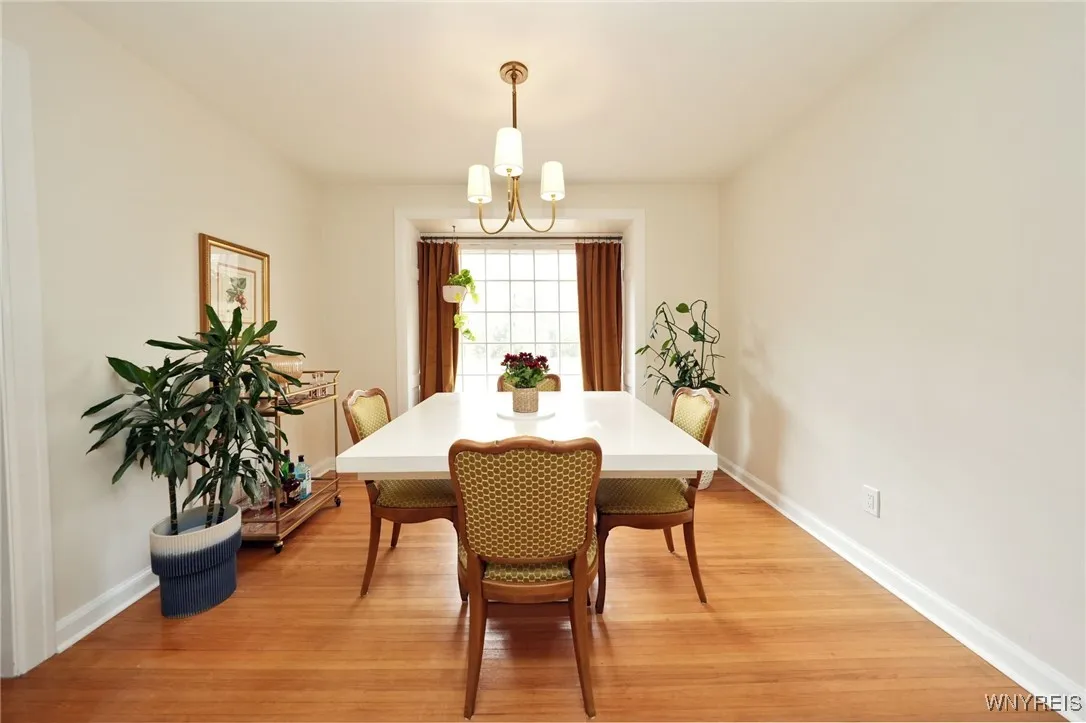 16 Harwood Drive, Amherst, New York 14226, Amherst, New York 14226, 3 Bedrooms Bedrooms, 7 Rooms Rooms,1 BathroomBathrooms,Residential,Closed,16 Harwood Drive, Amherst, New York 14226,0,B1574835
