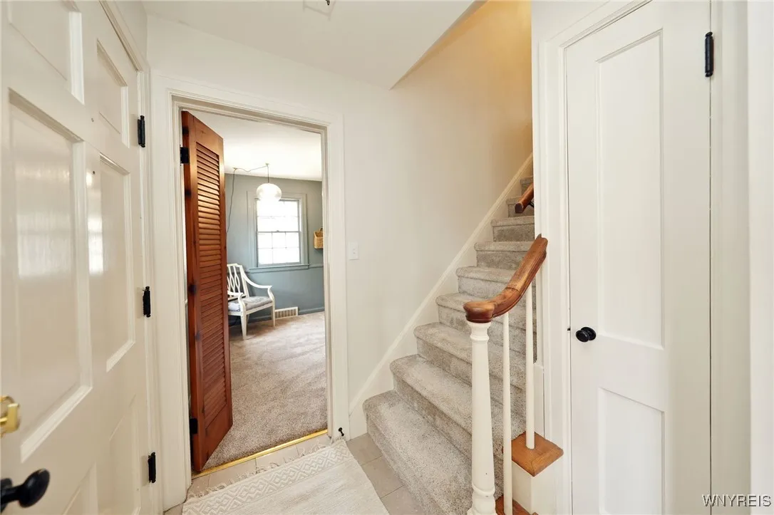 16 Harwood Drive, Amherst, New York 14226, Amherst, New York 14226, 3 Bedrooms Bedrooms, 7 Rooms Rooms,1 BathroomBathrooms,Residential,Closed,16 Harwood Drive, Amherst, New York 14226,0,B1574835