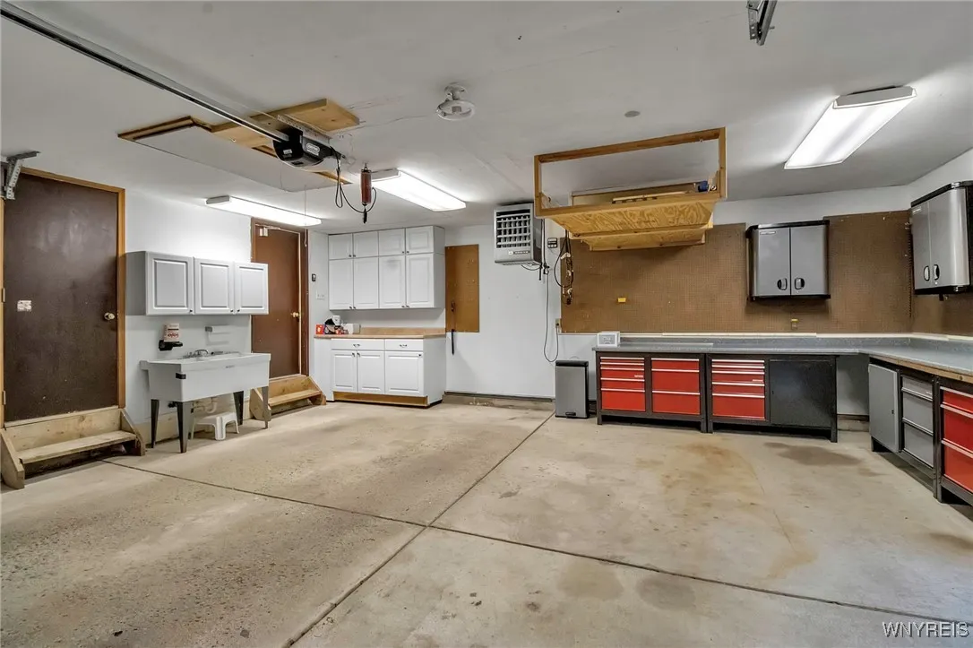 328 Bramblewood Lane, Amherst, New York 14051, Amherst, New York 14051, 3 Bedrooms Bedrooms, 6 Rooms Rooms,2 BathroomsBathrooms,Residential,Closed,328 Bramblewood Lane, Amherst, New York 14051,0,B1574998