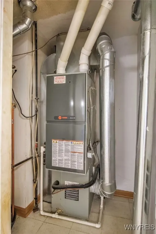 328 Bramblewood Lane, Amherst, New York 14051, Amherst, New York 14051, 3 Bedrooms Bedrooms, 6 Rooms Rooms,2 BathroomsBathrooms,Residential,Closed,328 Bramblewood Lane, Amherst, New York 14051,0,B1574998