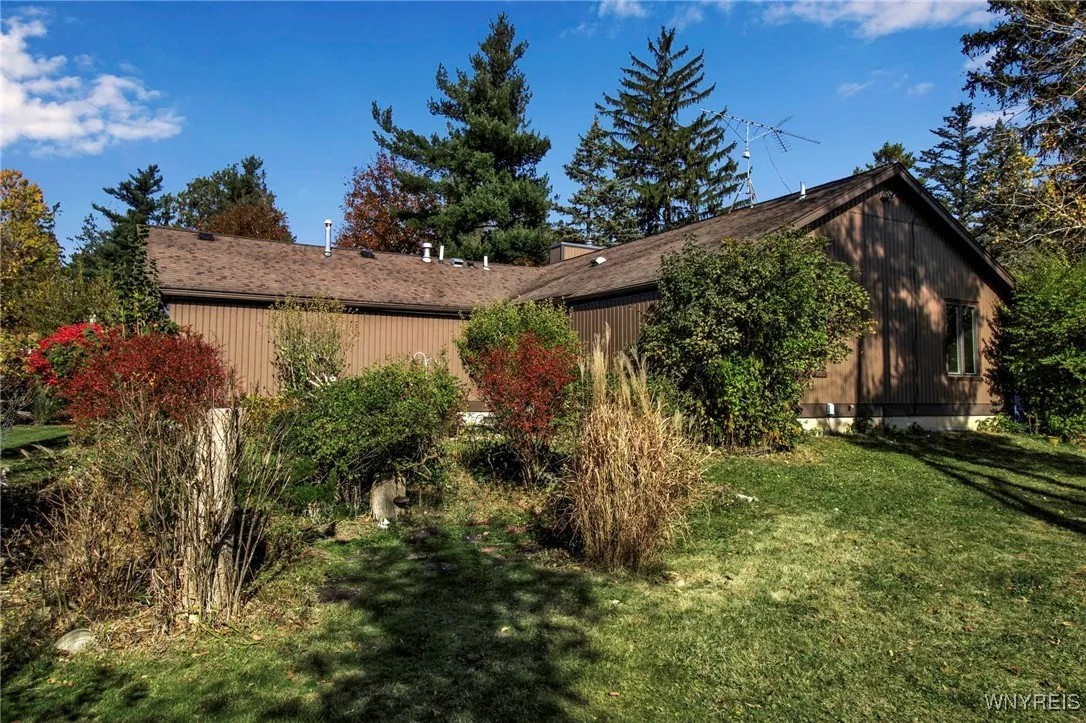 328 Bramblewood Lane, Amherst, New York 14051, Amherst, New York 14051, 3 Bedrooms Bedrooms, 6 Rooms Rooms,2 BathroomsBathrooms,Residential,Closed,328 Bramblewood Lane, Amherst, New York 14051,0,B1574998