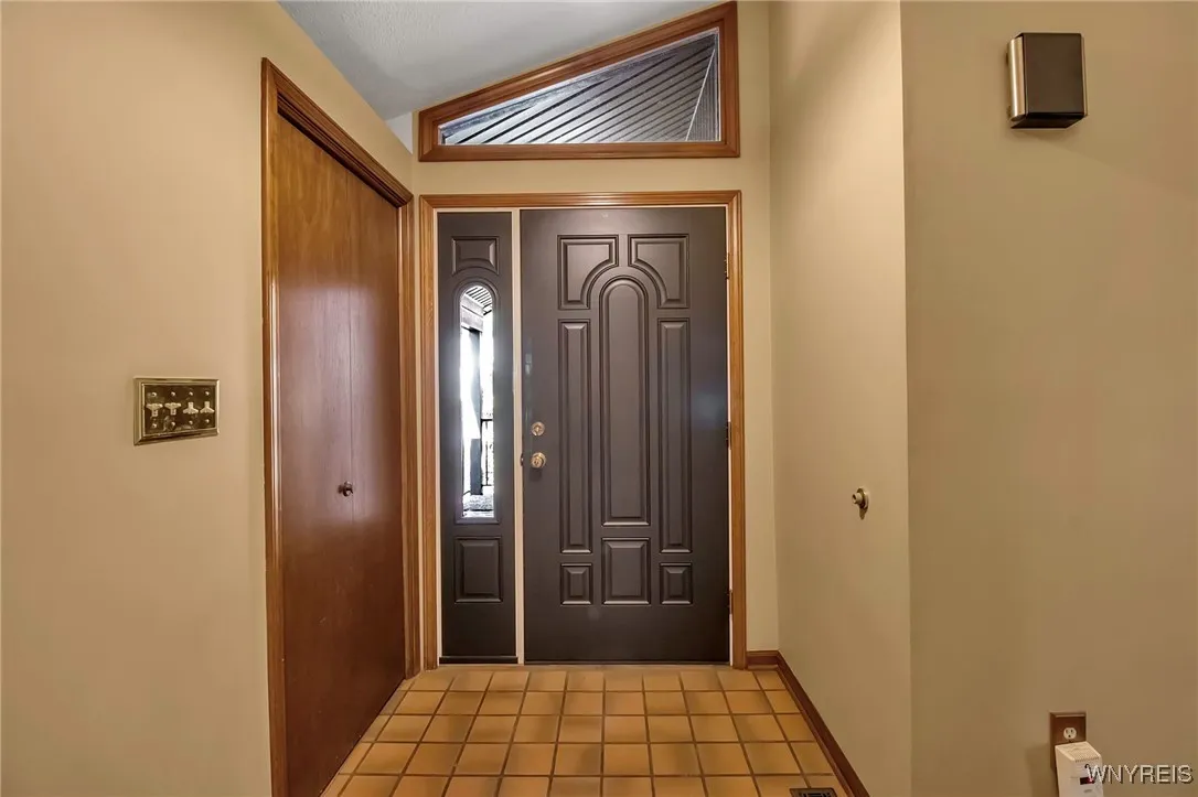 328 Bramblewood Lane, Amherst, New York 14051, Amherst, New York 14051, 3 Bedrooms Bedrooms, 6 Rooms Rooms,2 BathroomsBathrooms,Residential,Closed,328 Bramblewood Lane, Amherst, New York 14051,0,B1574998