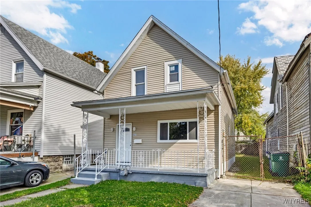 433 East Street, Buffalo, New York 14207, Buffalo, New York 14207, 4 Bedrooms Bedrooms, 9 Rooms Rooms,1 BathroomBathrooms,Residential,Closed,433 East Street, Buffalo, New York 14207,0,B1575167