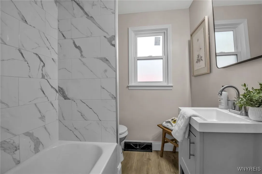 4606 Exeter Terrace, Hamburg, New York 14075, Hamburg, New York 14075, 3 Bedrooms Bedrooms, 7 Rooms Rooms,1 BathroomBathrooms,Residential,Closed,4606 Exeter Terrace, Hamburg, New York 14075,0,B1575180