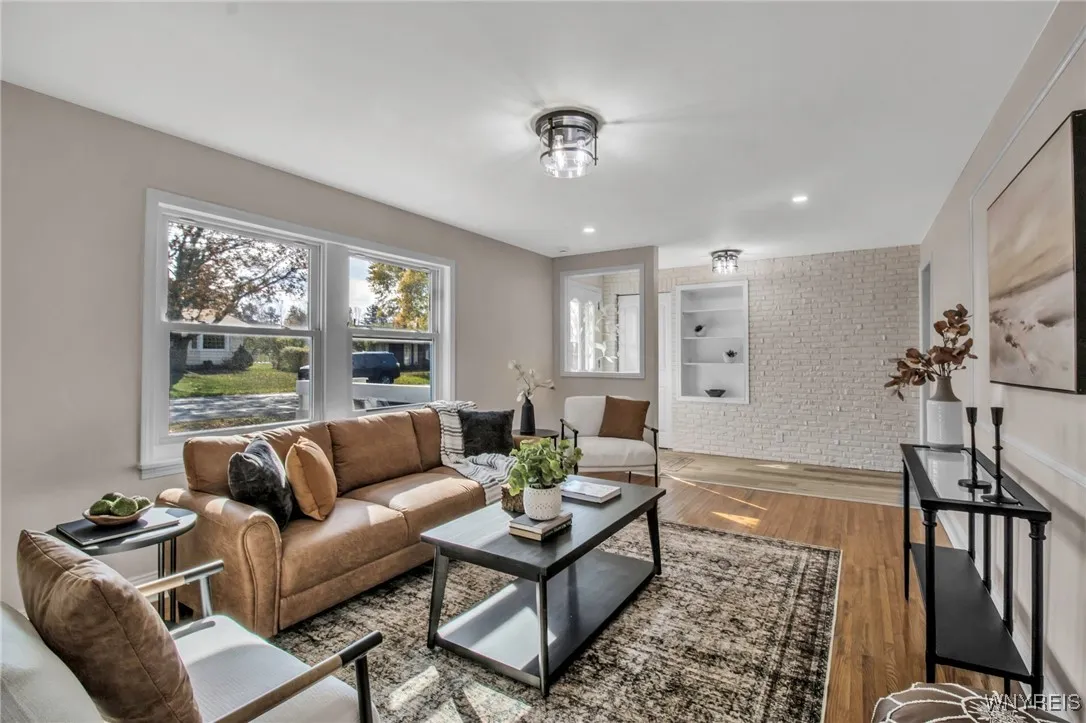 4606 Exeter Terrace, Hamburg, New York 14075, Hamburg, New York 14075, 3 Bedrooms Bedrooms, 7 Rooms Rooms,1 BathroomBathrooms,Residential,Closed,4606 Exeter Terrace, Hamburg, New York 14075,0,B1575180