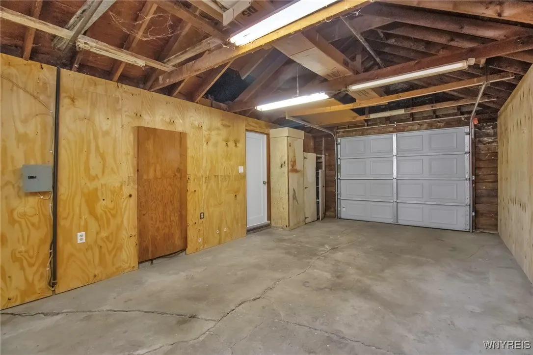 4606 Exeter Terrace, Hamburg, New York 14075, Hamburg, New York 14075, 3 Bedrooms Bedrooms, 7 Rooms Rooms,1 BathroomBathrooms,Residential,Closed,4606 Exeter Terrace, Hamburg, New York 14075,0,B1575180