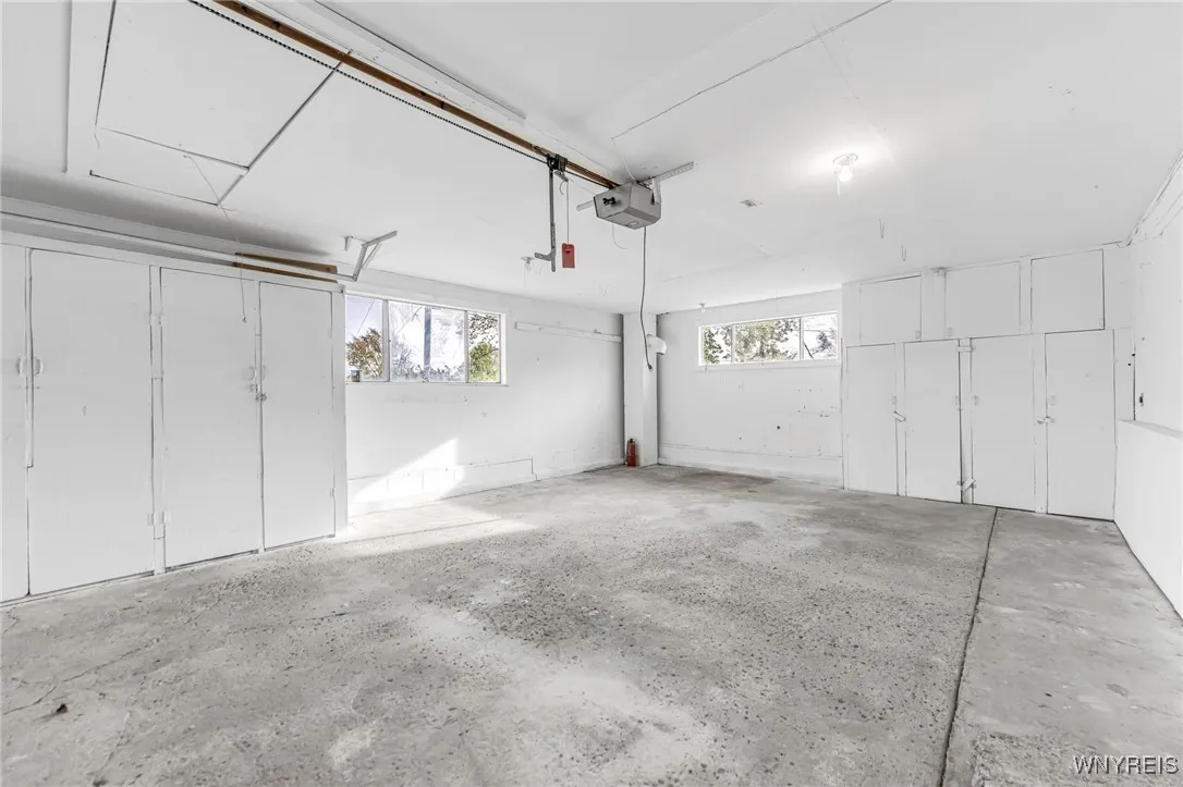 1127 Carter Drive, Grand Island, New York 14072, Grand Island, New York 14072, 3 Bedrooms Bedrooms, 7 Rooms Rooms,2 BathroomsBathrooms,Residential,Closed,1127 Carter Drive, Grand Island, New York 14072,0,B1574871