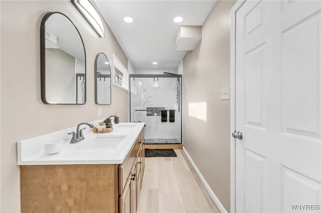 1127 Carter Drive, Grand Island, New York 14072, Grand Island, New York 14072, 3 Bedrooms Bedrooms, 7 Rooms Rooms,2 BathroomsBathrooms,Residential,Closed,1127 Carter Drive, Grand Island, New York 14072,0,B1574871