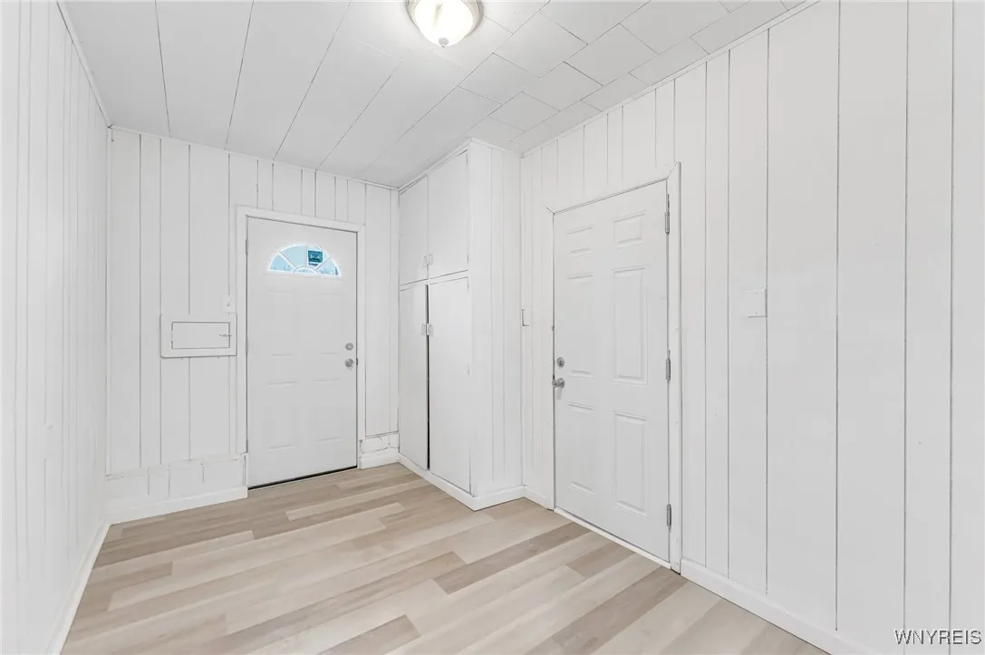 1127 Carter Drive, Grand Island, New York 14072, Grand Island, New York 14072, 3 Bedrooms Bedrooms, 7 Rooms Rooms,2 BathroomsBathrooms,Residential,Closed,1127 Carter Drive, Grand Island, New York 14072,0,B1574871