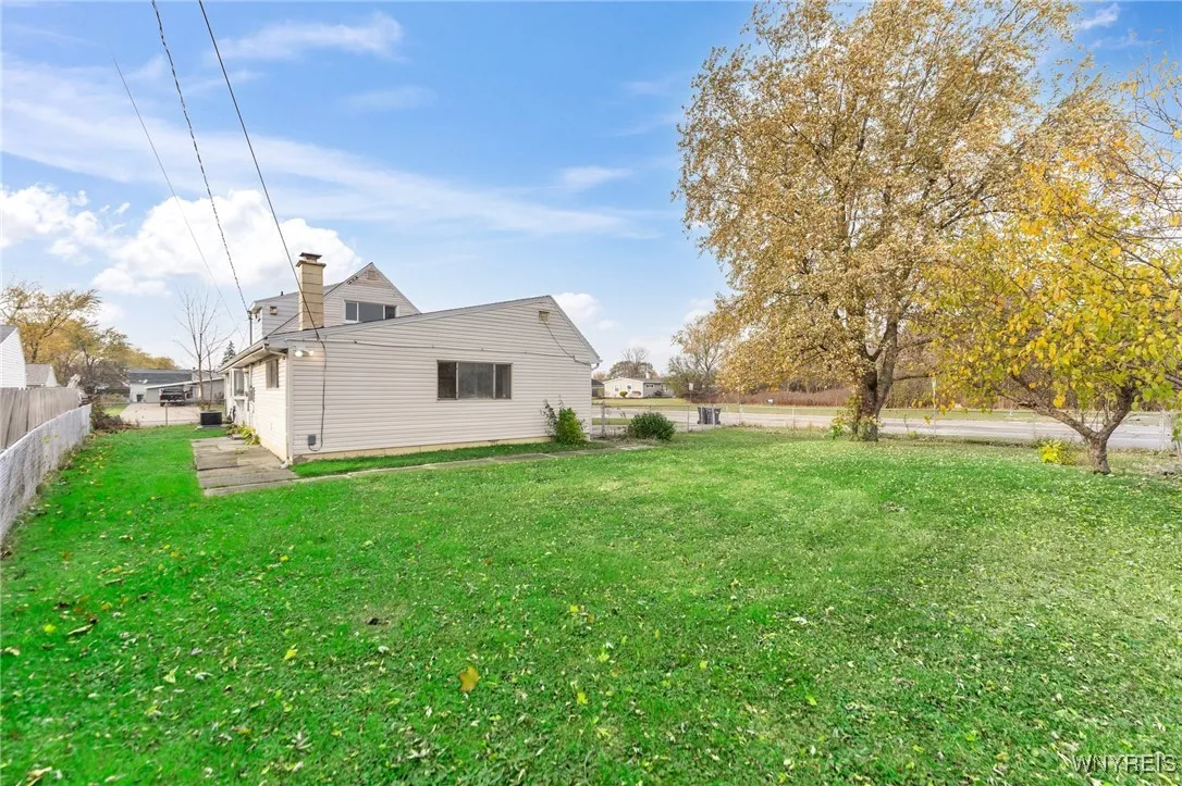 1127 Carter Drive, Grand Island, New York 14072, Grand Island, New York 14072, 3 Bedrooms Bedrooms, 7 Rooms Rooms,2 BathroomsBathrooms,Residential,Closed,1127 Carter Drive, Grand Island, New York 14072,0,B1574871