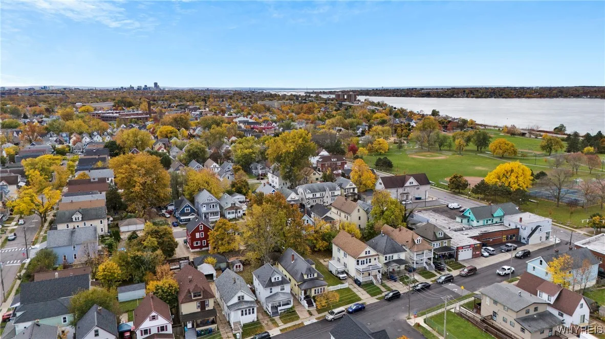 123 Esser Avenue, Buffalo, New York 14207, Buffalo, New York 14207, 2 Bedrooms Bedrooms, 5 Rooms Rooms,1 BathroomBathrooms,Residential,Closed,123 Esser Avenue, Buffalo, New York 14207,0,B1575307