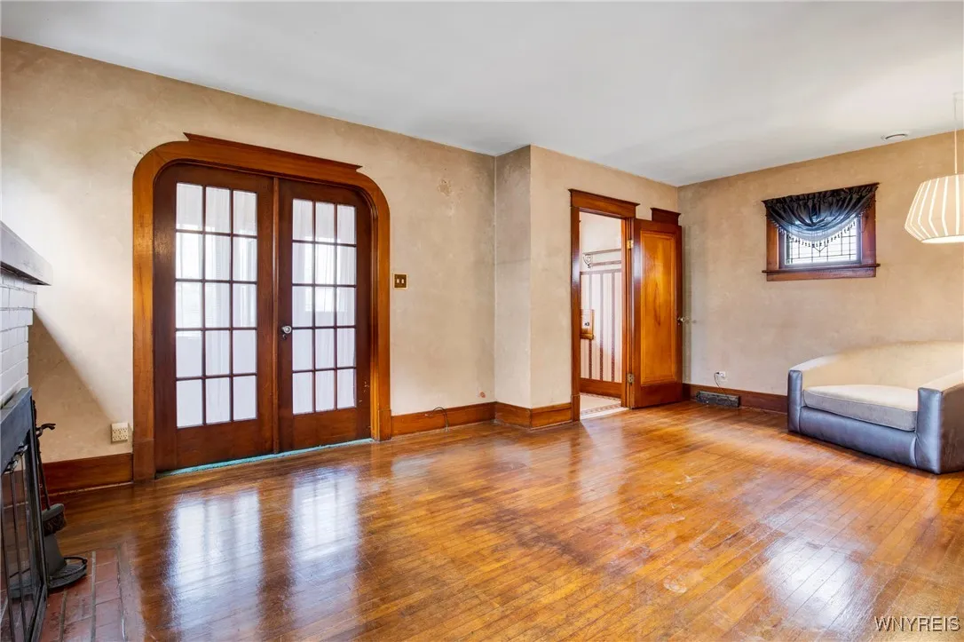 123 Esser Avenue, Buffalo, New York 14207, Buffalo, New York 14207, 2 Bedrooms Bedrooms, 5 Rooms Rooms,1 BathroomBathrooms,Residential,Closed,123 Esser Avenue, Buffalo, New York 14207,0,B1575307