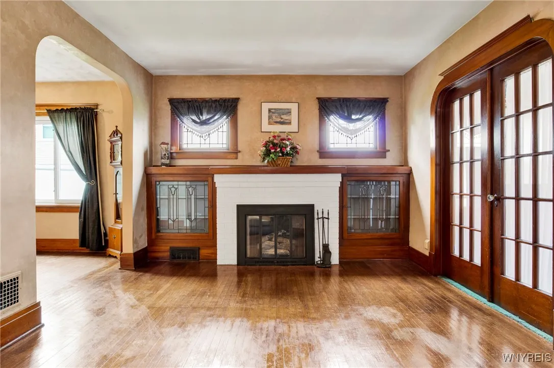 123 Esser Avenue, Buffalo, New York 14207, Buffalo, New York 14207, 2 Bedrooms Bedrooms, 5 Rooms Rooms,1 BathroomBathrooms,Residential,Closed,123 Esser Avenue, Buffalo, New York 14207,0,B1575307