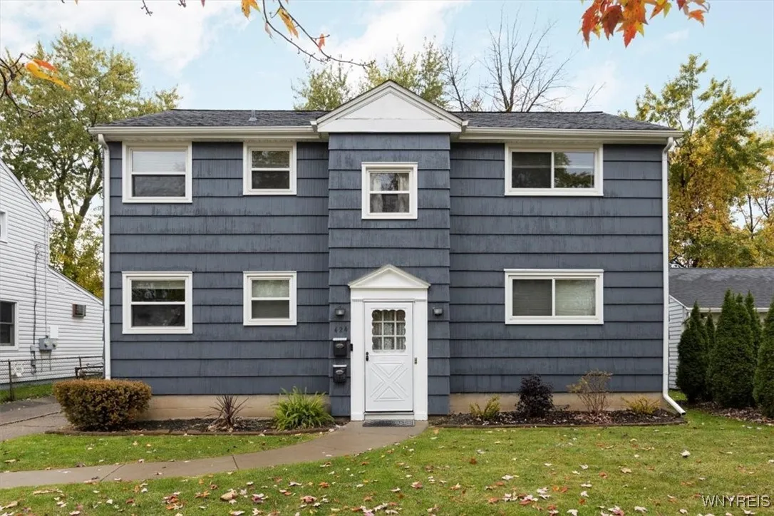 424 Springville Avenue, Amherst, New York 14226, Amherst, New York 14226, 4 Bedrooms Bedrooms, ,2 BathroomsBathrooms,Residential,Closed,424 Springville Avenue, Amherst, New York 14226,0,B1572677