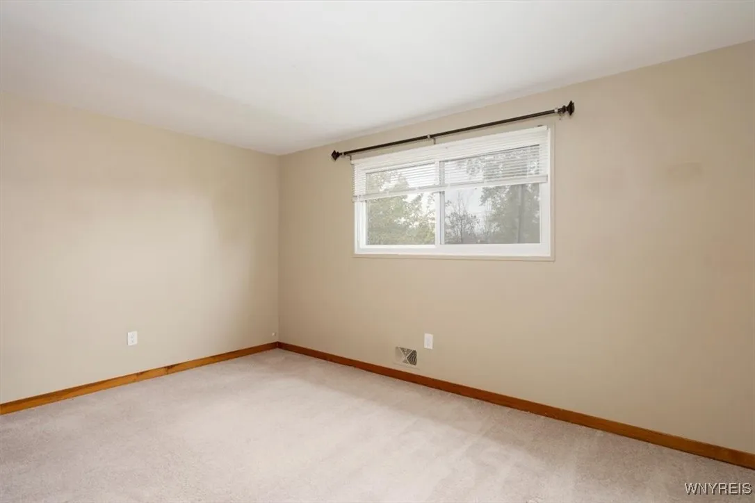 424 Springville Avenue, Amherst, New York 14226, Amherst, New York 14226, 4 Bedrooms Bedrooms, ,2 BathroomsBathrooms,Residential,Closed,424 Springville Avenue, Amherst, New York 14226,0,B1572677