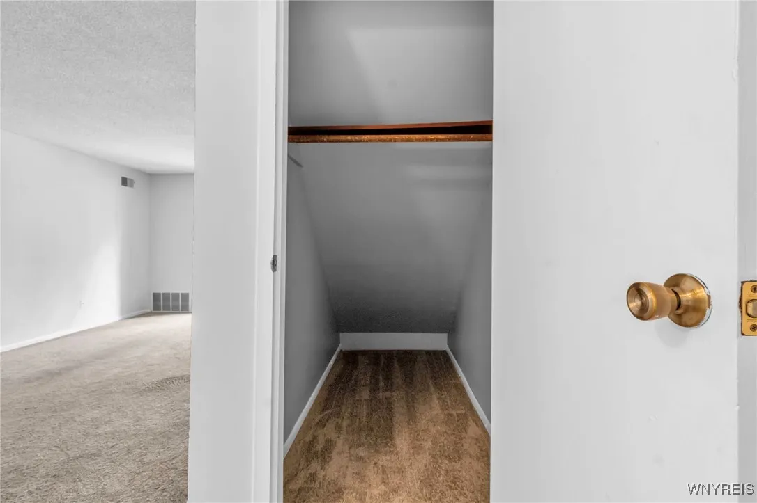 770 West Ferry St., 27a Street N, Buffalo, New York 14222, 1 Bedroom Bedrooms, 5 Rooms Rooms,1 BathroomBathrooms,Residential,Closed,770 West Ferry St., 27a Street N,0,B1575215