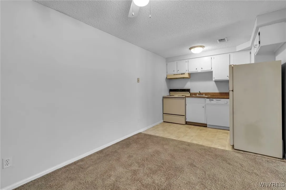 770 West Ferry St., 27a Street N, Buffalo, New York 14222, 1 Bedroom Bedrooms, 5 Rooms Rooms,1 BathroomBathrooms,Residential,Closed,770 West Ferry St., 27a Street N,0,B1575215