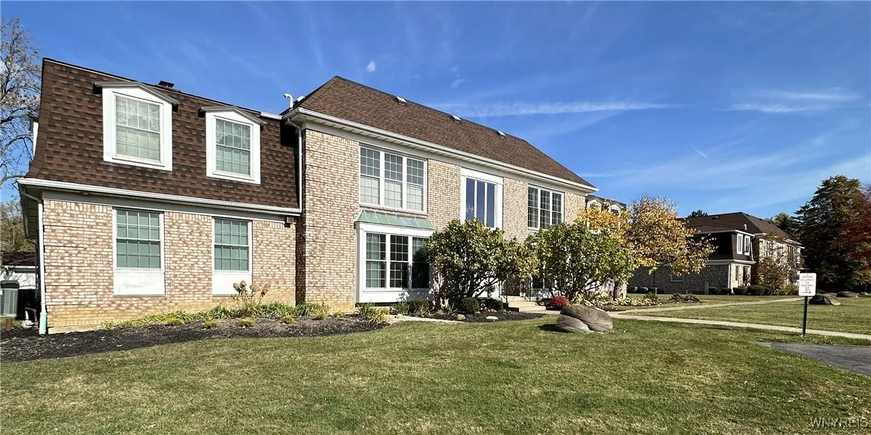 20 Carriage Drive 5, Orchard Park, New York 14127, Orchard Park, New York 14127, 2 Bedrooms Bedrooms, 5 Rooms Rooms,2 BathroomsBathrooms,Residential,Closed,20 Carriage Drive 5, Orchard Park, New York 14127,0,B1575302