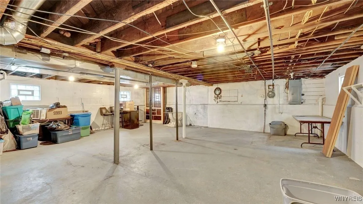 382 Spruce Street, North Tonawanda, New York 14120, North Tonawanda, New York 14120, 5 Bedrooms Bedrooms, 8 Rooms Rooms,2 BathroomsBathrooms,Residential,Closed,382 Spruce Street, North Tonawanda, New York 14120,0,B1575479