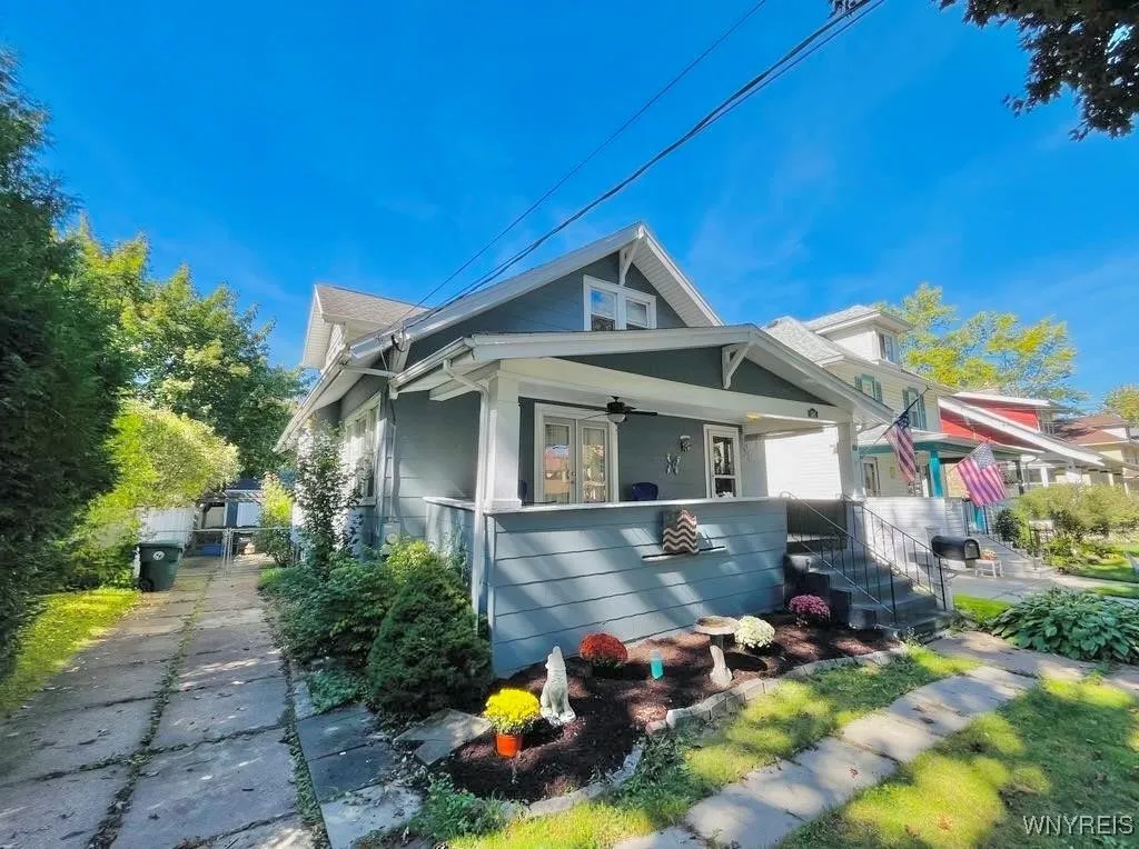 382 Spruce Street, North Tonawanda, New York 14120, North Tonawanda, New York 14120, 5 Bedrooms Bedrooms, 8 Rooms Rooms,2 BathroomsBathrooms,Residential,Closed,382 Spruce Street, North Tonawanda, New York 14120,0,B1575479