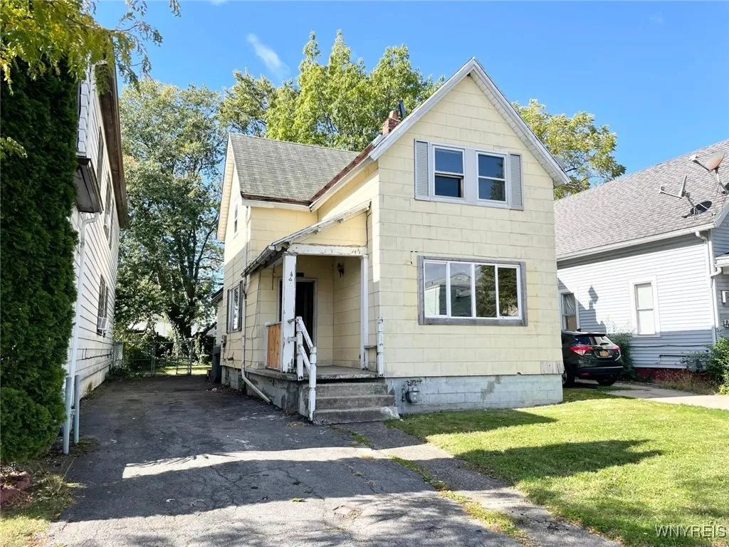 54 Sandrock Road, Buffalo, New York 14207, Buffalo, New York 14207, 4 Bedrooms Bedrooms, 8 Rooms Rooms,1 BathroomBathrooms,Residential,Closed,54 Sandrock Road, Buffalo, New York 14207,0,B1575489