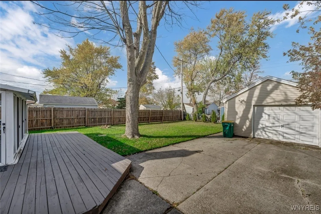 4912 Mount Vernon Boulevard, Hamburg, New York 140, Hamburg, New York 14075, 3 Bedrooms Bedrooms, 5 Rooms Rooms,1 BathroomBathrooms,Residential,Closed,4912 Mount Vernon Boulevard, Hamburg, New York 140,0,B1575128
