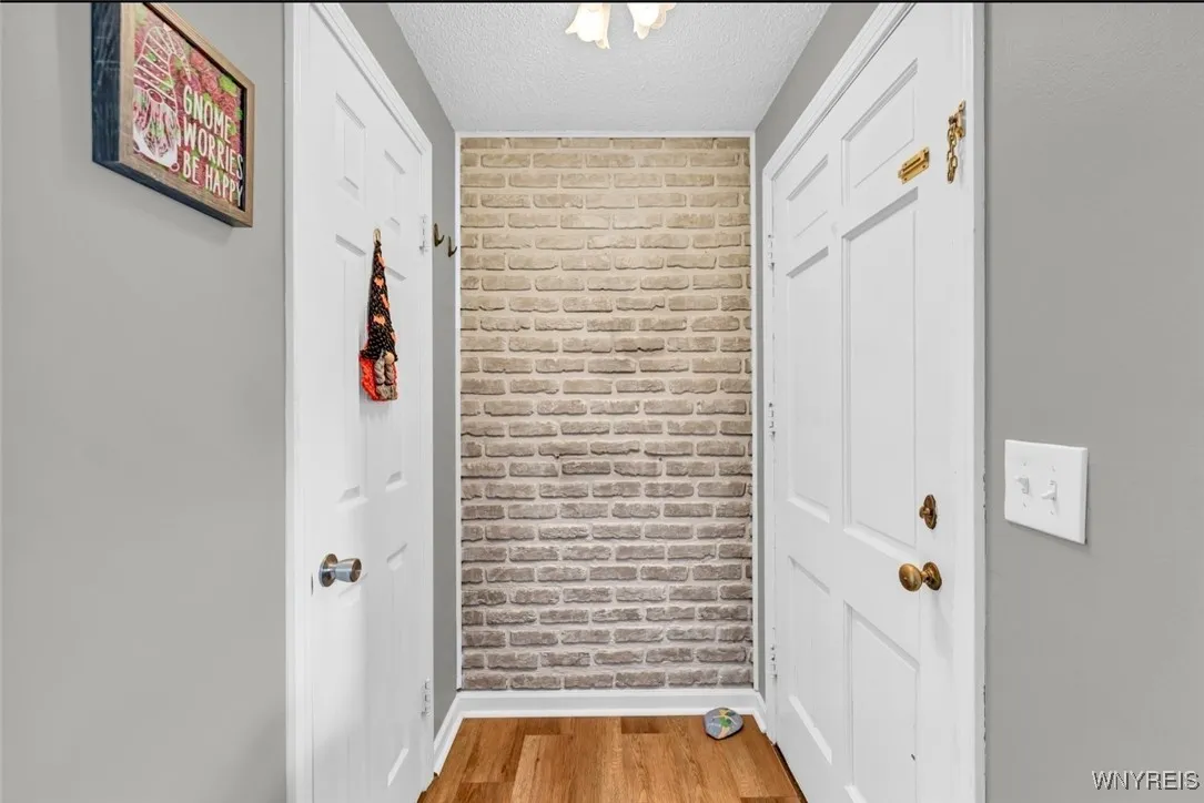 4912 Mount Vernon Boulevard, Hamburg, New York 140, Hamburg, New York 14075, 3 Bedrooms Bedrooms, 5 Rooms Rooms,1 BathroomBathrooms,Residential,Closed,4912 Mount Vernon Boulevard, Hamburg, New York 140,0,B1575128