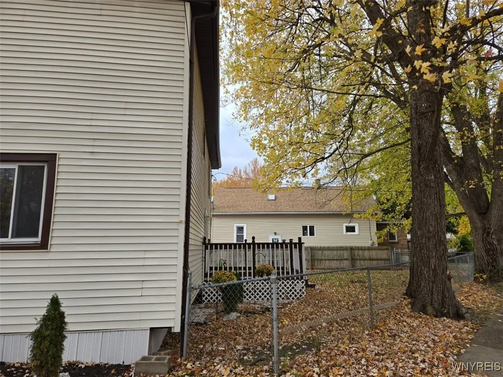 32 Elm Street, Tonawanda-city, New York 14150, Tonawanda, New York 14150, 3 Bedrooms Bedrooms, 8 Rooms Rooms,2 BathroomsBathrooms,Residential,Closed,32 Elm Street, Tonawanda-city, New York 14150,0,B1575528