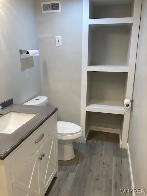 32 Elm Street, Tonawanda-city, New York 14150, Tonawanda, New York 14150, 3 Bedrooms Bedrooms, 8 Rooms Rooms,2 BathroomsBathrooms,Residential,Closed,32 Elm Street, Tonawanda-city, New York 14150,0,B1575528